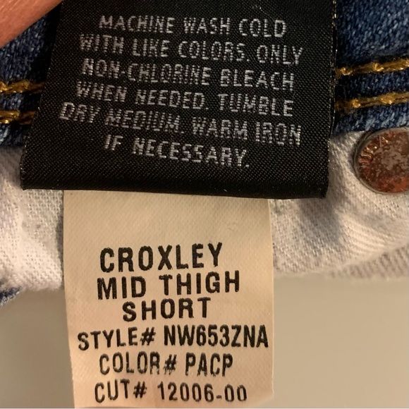 Hudson Crowley Mid Rise Cuffed Jean Shorts - Picture 8 of 9